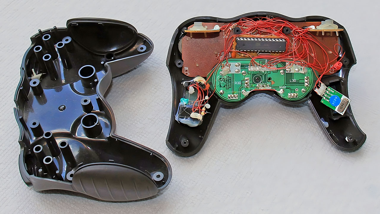 Designing a Wireless Joypad for Robotic Control